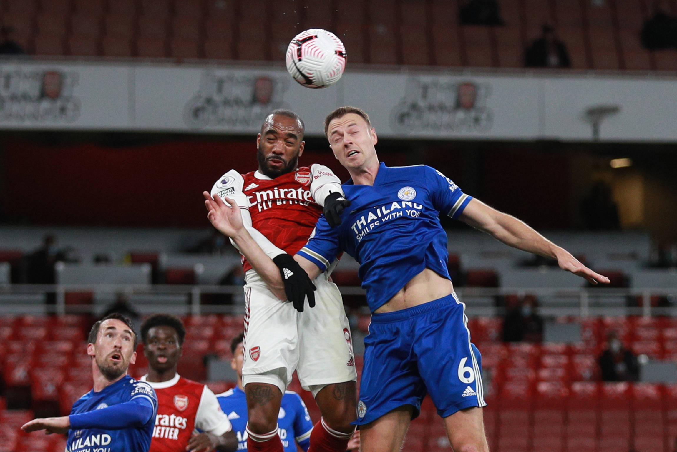 他在防守上 他在防守上